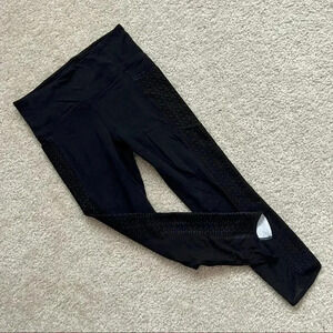Athleta Capri Leggings Black Women’s Size Small Style# 305922 Side Pocket